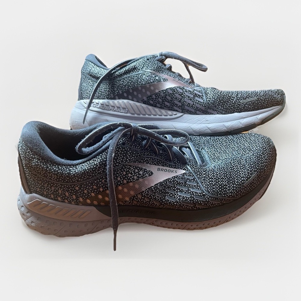 Brooks Adrenaline 21 Women's Size 8 Gray Running Shoes Guiderails 1203291B528